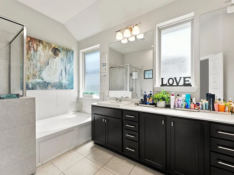 15863 McKinley Green Dr — Photo 13