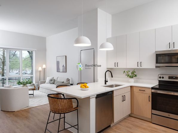 289 Walk Hill St #113