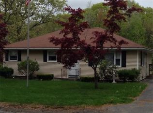 214 Pollard Rd, Northbridge, MA 01534