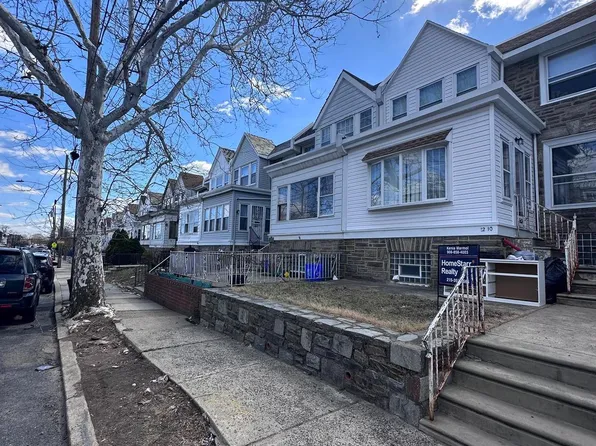 1210 Van Kirk St, Philadelphia, PA 19149