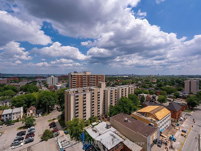 212 King William St #720 — Photo 35