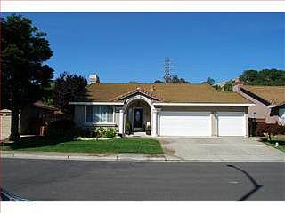 1st image of 17905 Oak Grove Dr