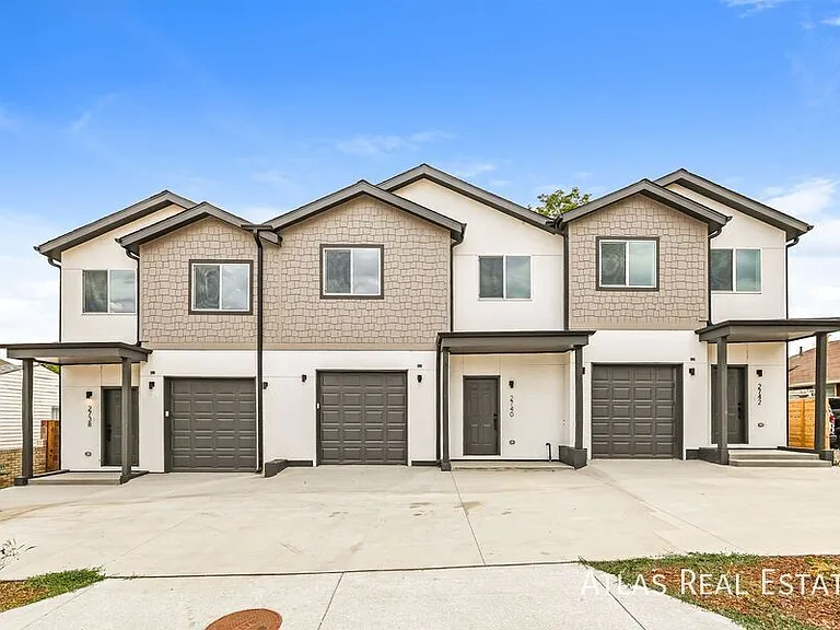 2740 W 2nd Ave — Photo 16