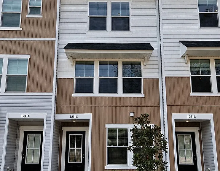 1211 Briarhill Rd #B — Photo 1