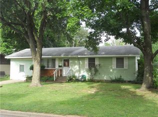 804 N 10th St, Rogers, AR 72756