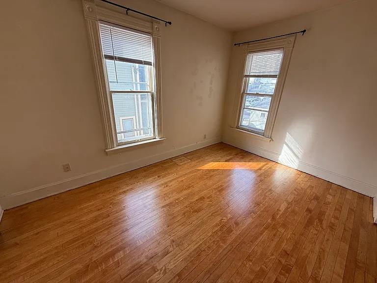 1812 Madison St #2 — Photo 8