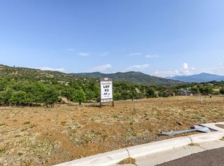 5712 Winter Hills Dr, Medford, OR 97504