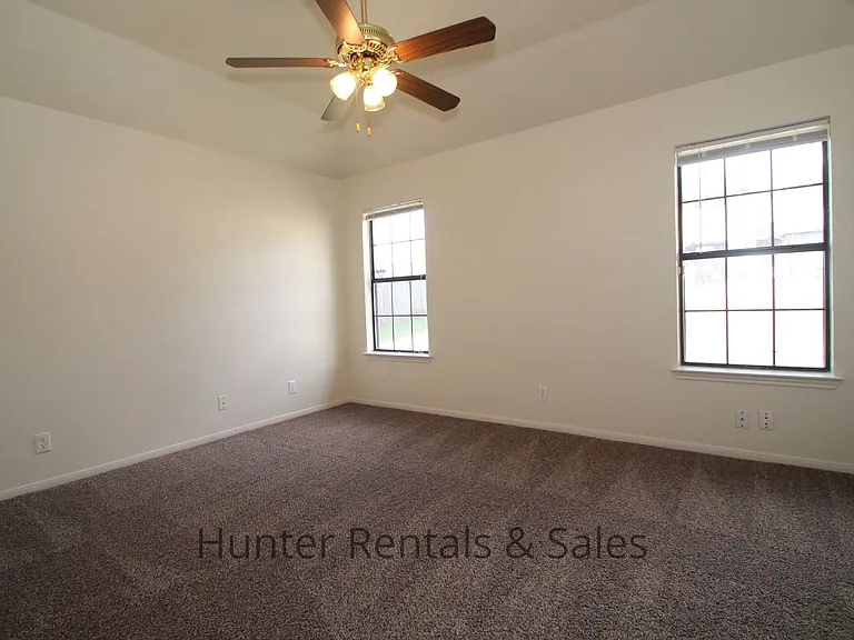 4705 Fawn Dr — Photo 14