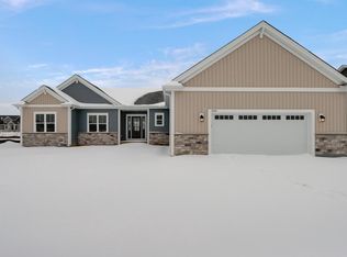 2268 N Meadow Ln, Grafton, WI 53024