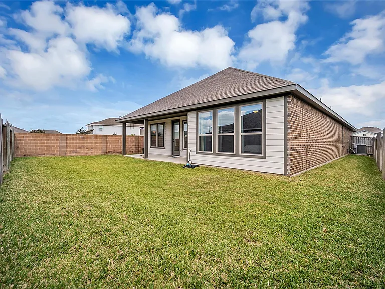 2502 Ocean Key Dr — Photo 24