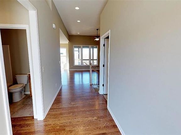 3rd image of 1611 NE Andeon St