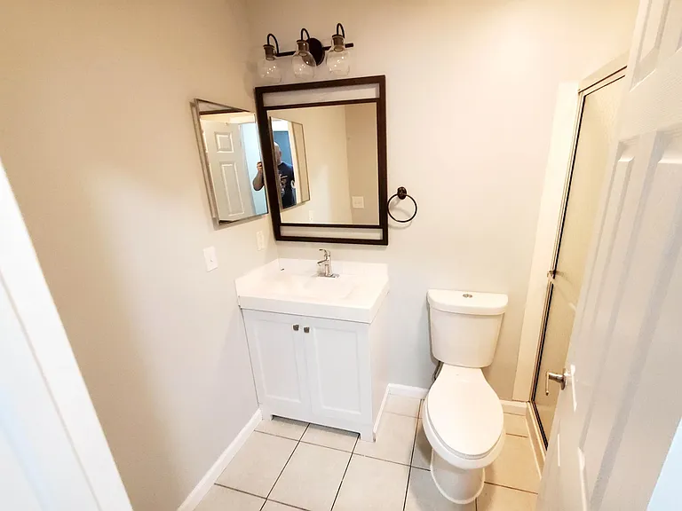 2275 Hedgerow Rd #C — Photo 10