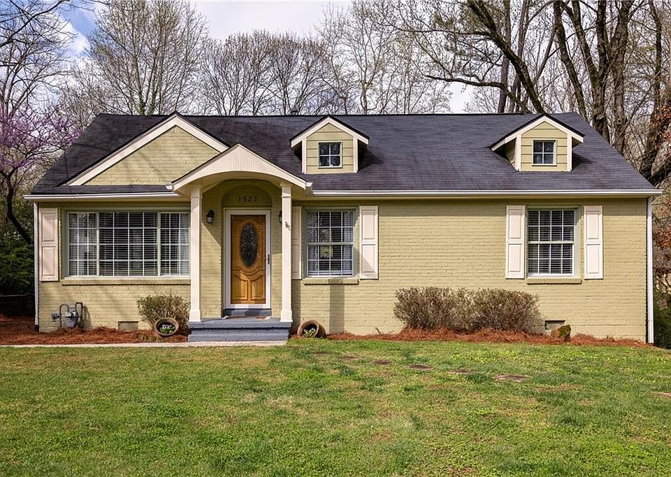 1st image of 1523 Harvest Ln SE