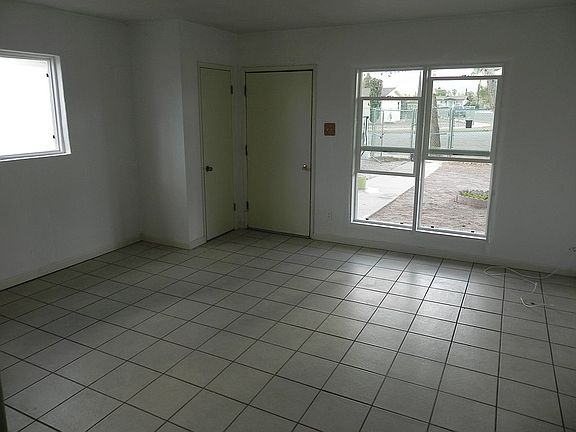 5th image of 8416 Capitan Cir