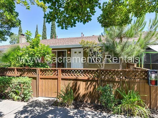 1st image of 5023 Bremner Way Unit 3