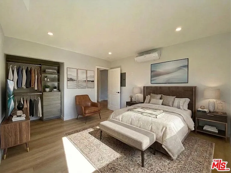 3207 W 3rd St #7 — Photo 5