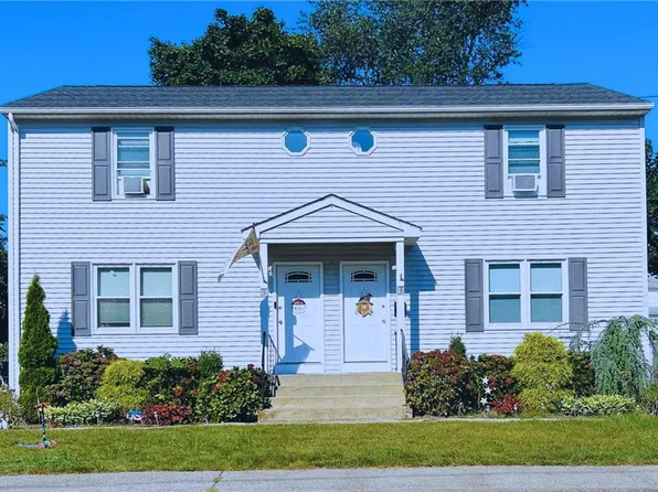 3 Barnold St, West Warwick, RI 02893