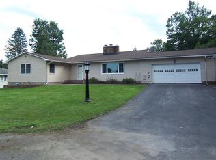 79 W 7th St, Oneida, NY 13421