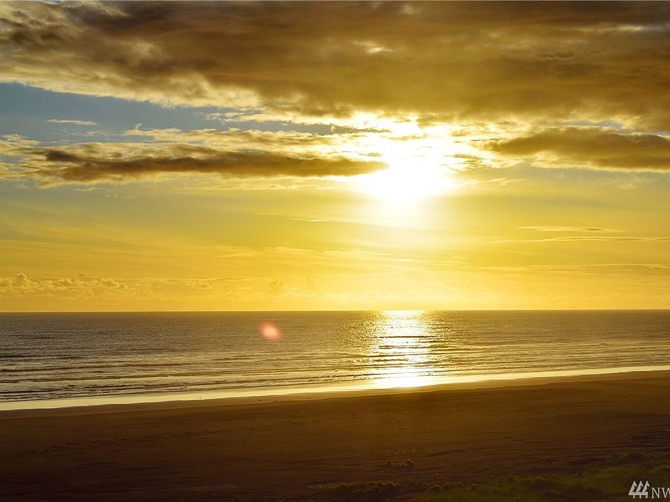 1st image of 66 Ocean Blvd