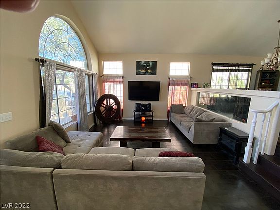 3rd image of 9055 Leisure Springs Dr