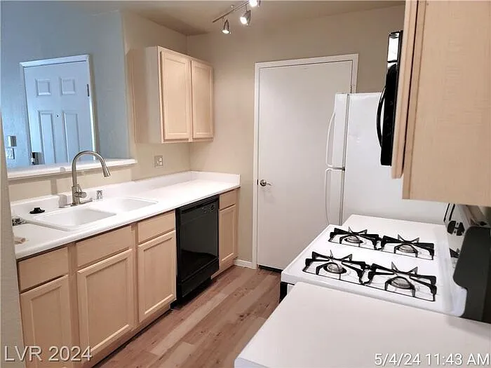 950 Seven Hills Dr #3023 — Photo 7