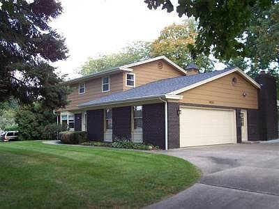 1st image of 400 McPhil Dr