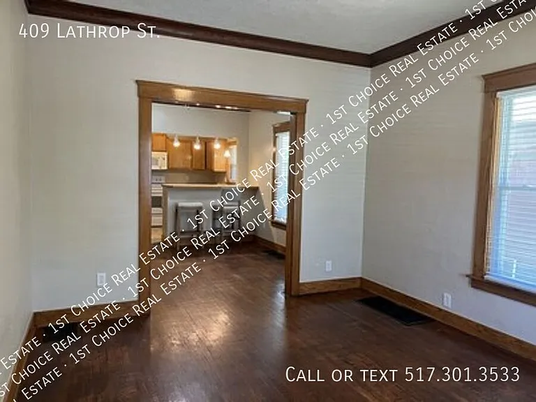 409 Lathrop St — Photo 3