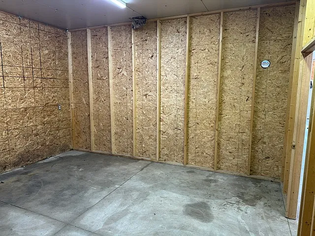 Studio, 1081 sqft, $1,000 — Photo 4