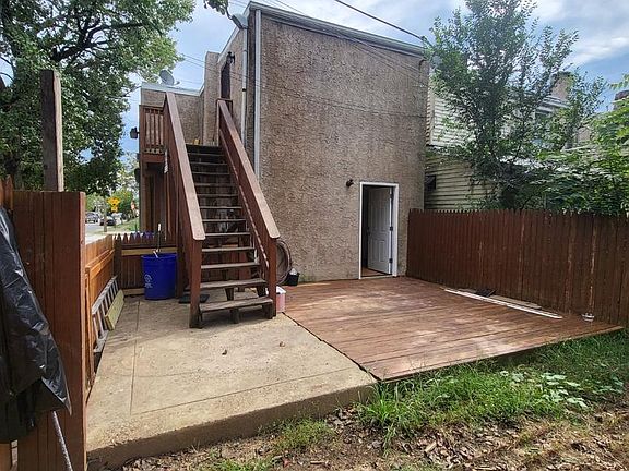 3rd image of 2100 W 6th St