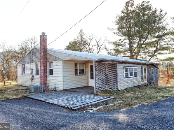 421 Buffalo Creek Rd, Newport, PA 17074