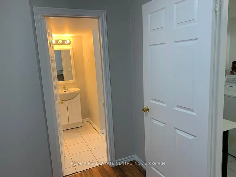 505 Rossellini Dr — Photo 11