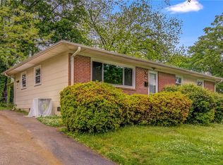 1910 Elkhart Dr, Greensboro, NC 27408