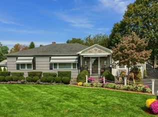 11 Anthony St, Methuen, MA 01844