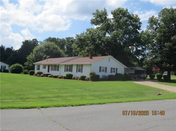 3261 Us Highway 311 N, Pine Hall, NC 27042