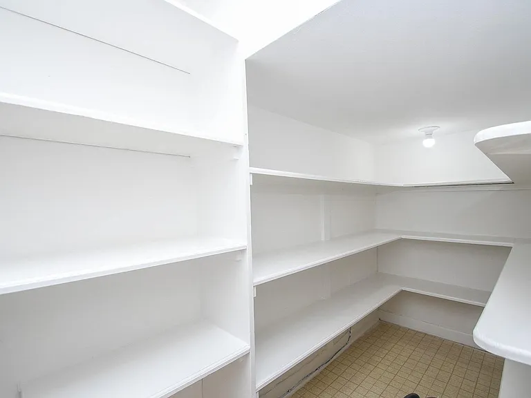 239 Malone St #B — Photo 15