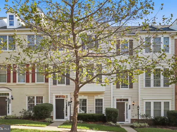 14757 Potomac Branch Dr, Woodbridge, VA 22191