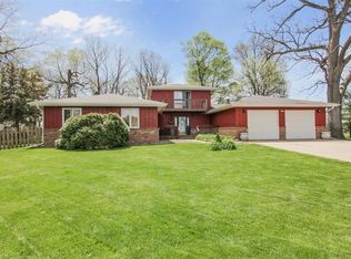 20521 E 2050 North Rd, Towanda, IL 61776