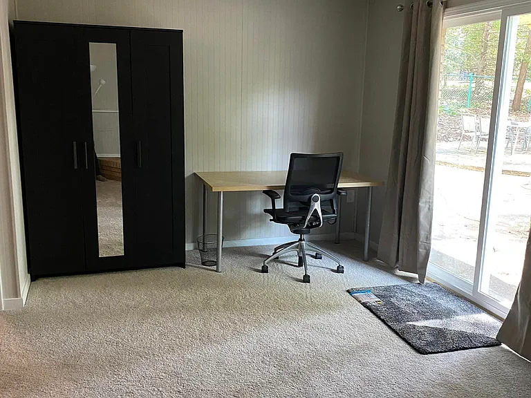 2451 Beachview Ln — Photo 3