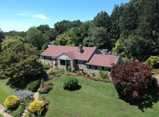 1069 Sparrow Rd, Jenkintown, PA 19046