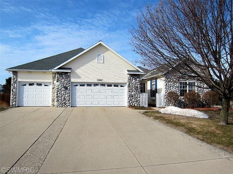 1st image of 12887 Blueberry Ln