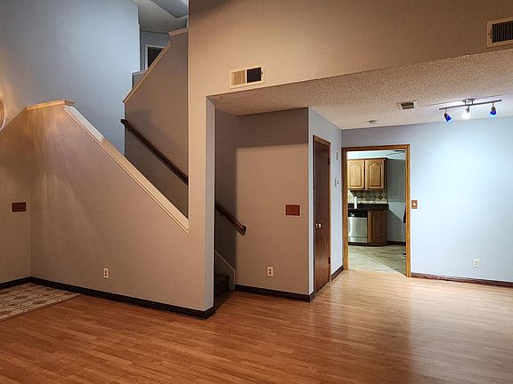 5th image of 1216 Coral Isle Way