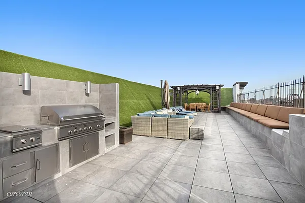 Rented by Corcoran | media 1