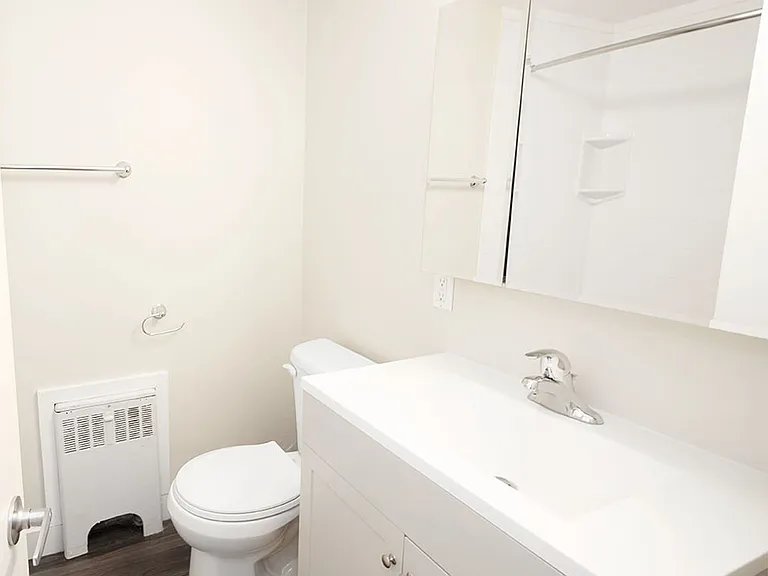 315 Marion St #7 — Photo 22
