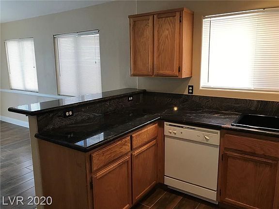 4th image of 6817 Snake River Ave