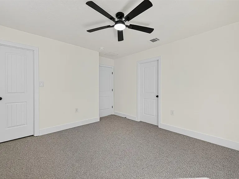 3006 Golden Hills Ln — Photo 30