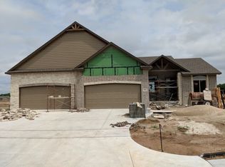 926 N Freedom St, Derby, KS 67037
