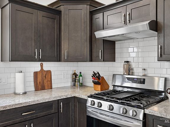 5th image of 1854 Jacks Rd