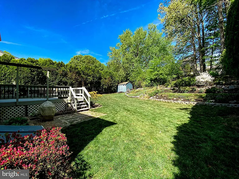 13210 Nickleson Dr — Photo 33