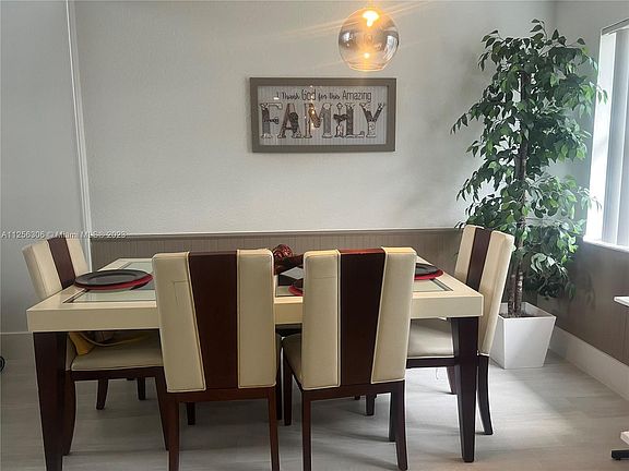 5th image of 468 Lakeside Cir #468