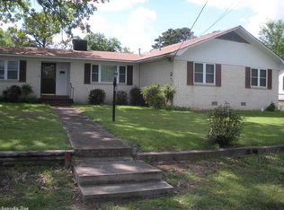 408 Pinewood St, Hot Springs, AR 71913